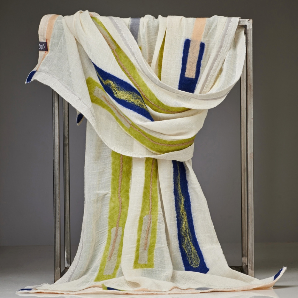 Nature Collection Shawl no. 18 - Image 2